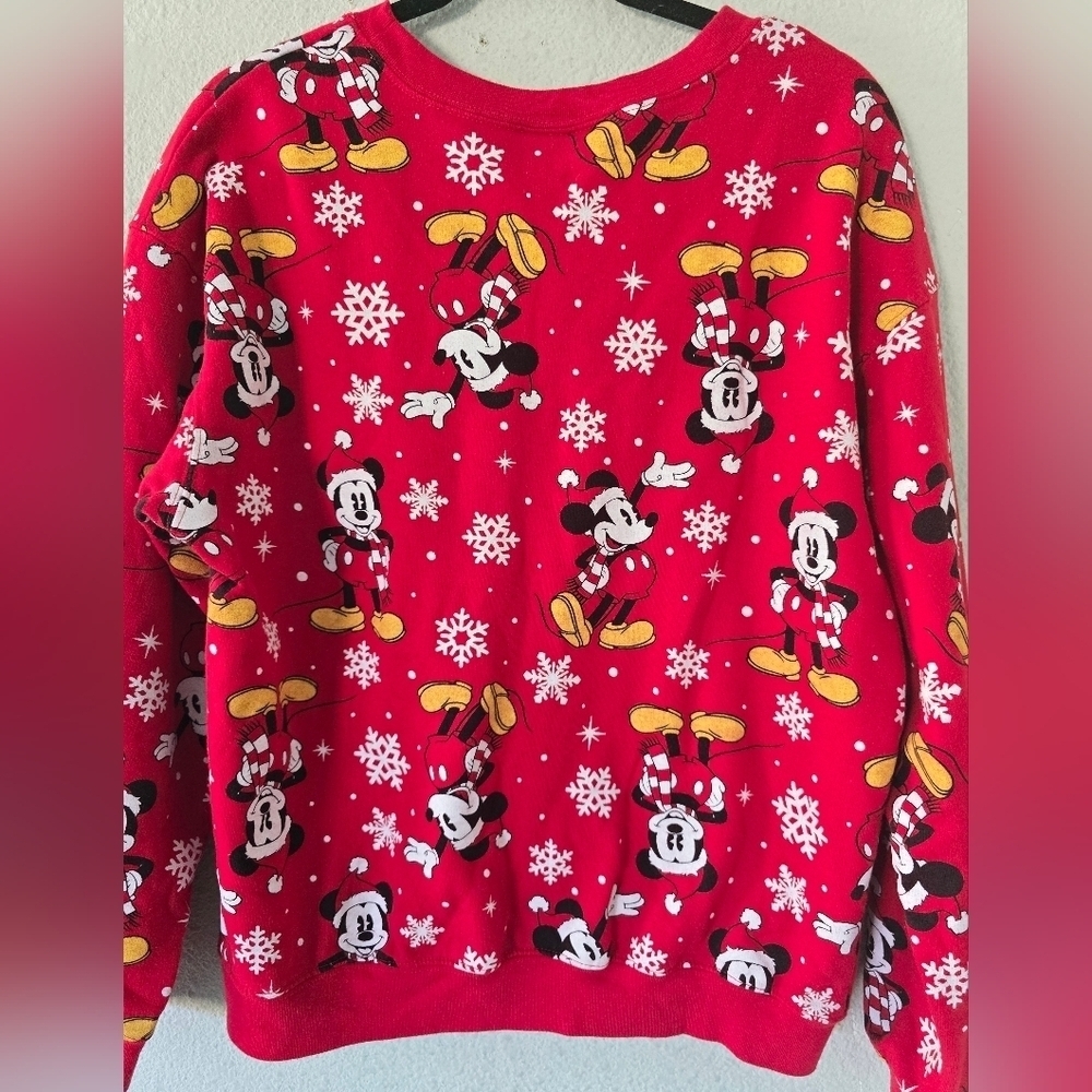 Disney Sweatshirt Women Red Sz L  Mickey Mouse Novelty Snokflakes Print … - Picture 9 of 9